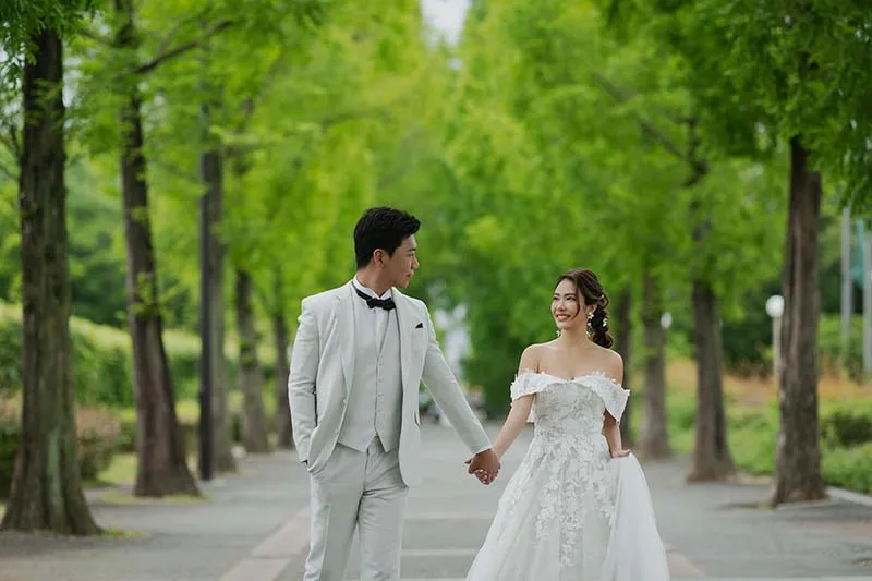 Tsurumiryokuchi Park photo wedding 4