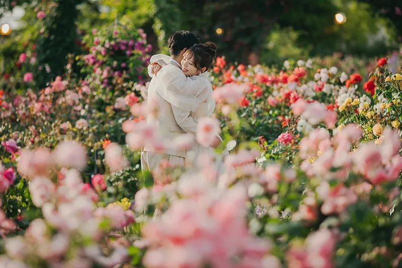 Summer Theme Park photo wedding 2