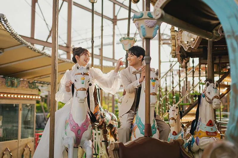 Summer Theme Park photo wedding 3